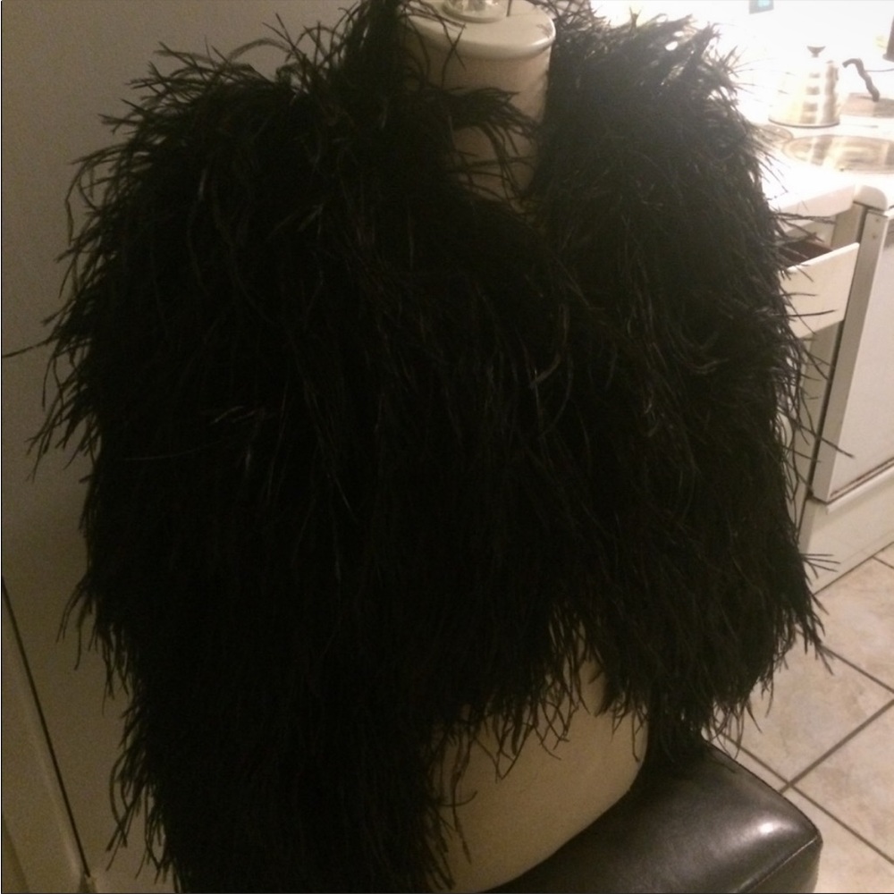 ISO! Currently looking for an ostrich feather coat! That looks like this!!